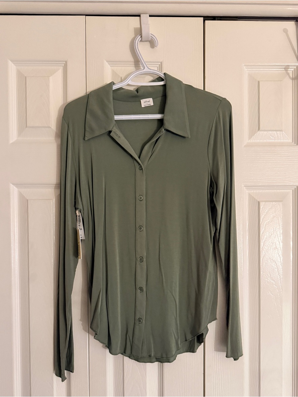 Wilfred Pose long sleeve shirt NEW